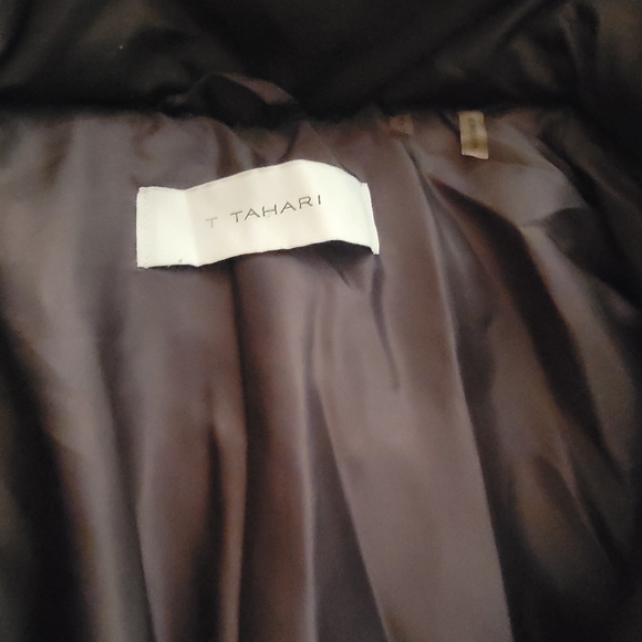 Tahari coat - Picture 5 of 5